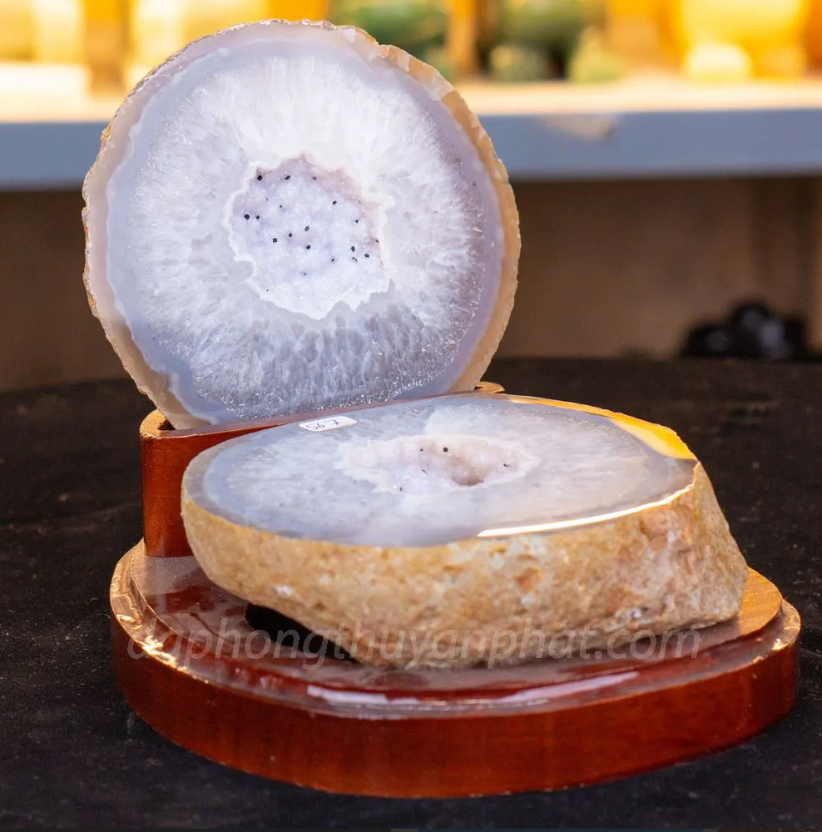 Bát Tụ Bảo Mã Não