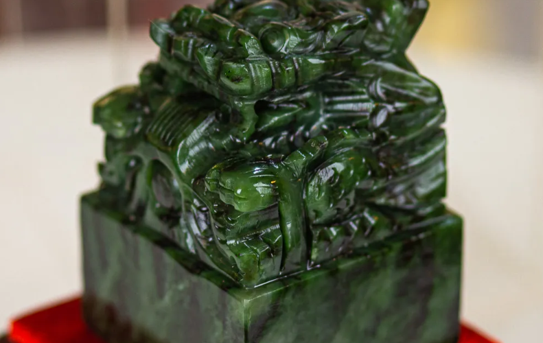 Ấn Rồng Ngọc Bích (Nephrite)