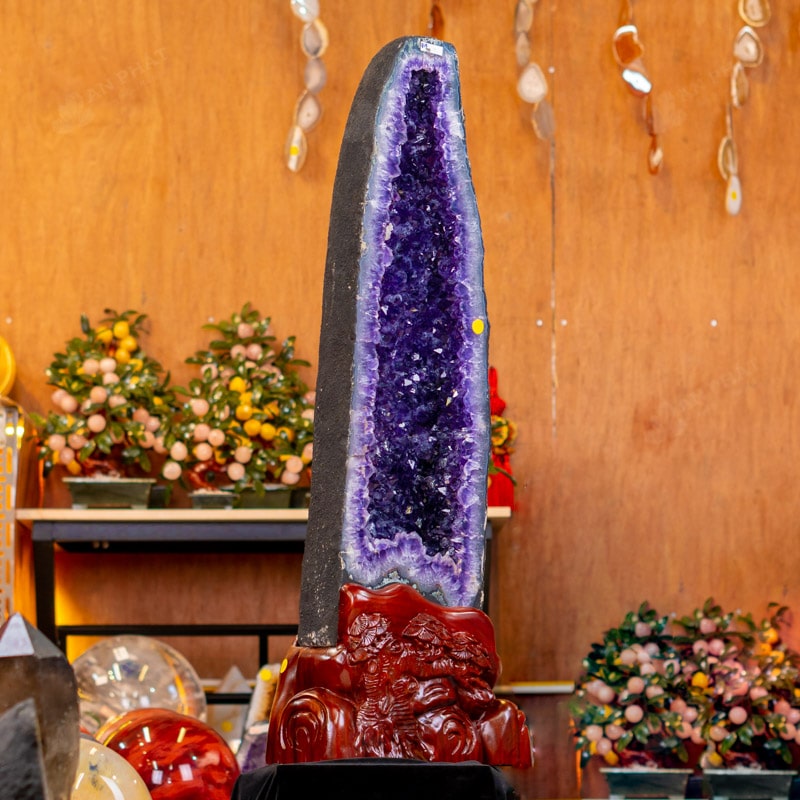 Những lưu ý thay đổi vị trí đặt hốc thạch anh theo phong thủy